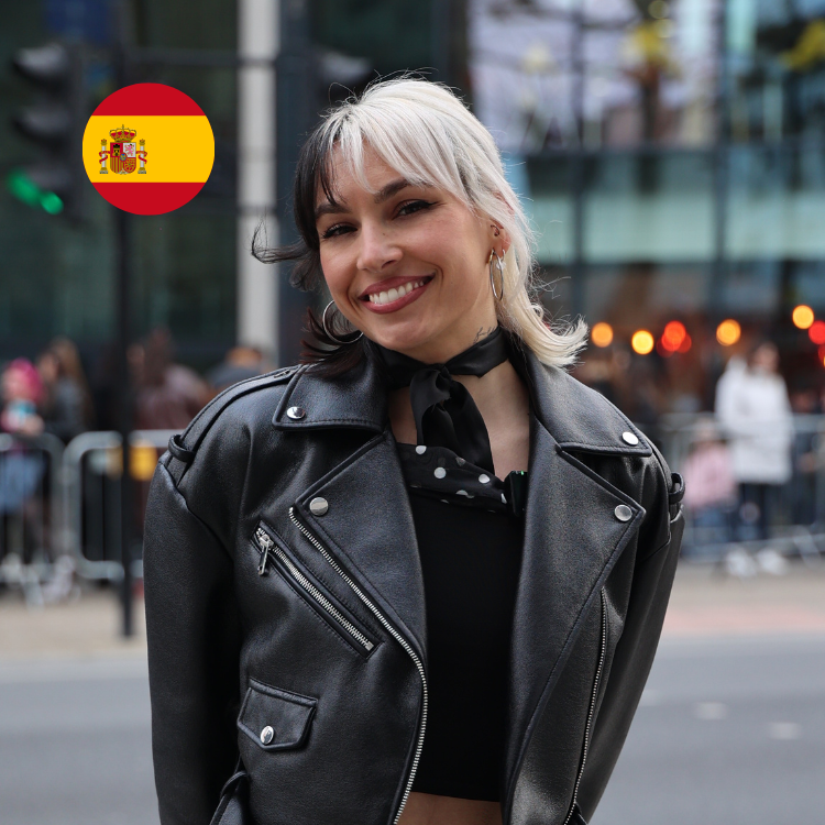 Live Shopping Presenter Headshot: Carla Bernabe