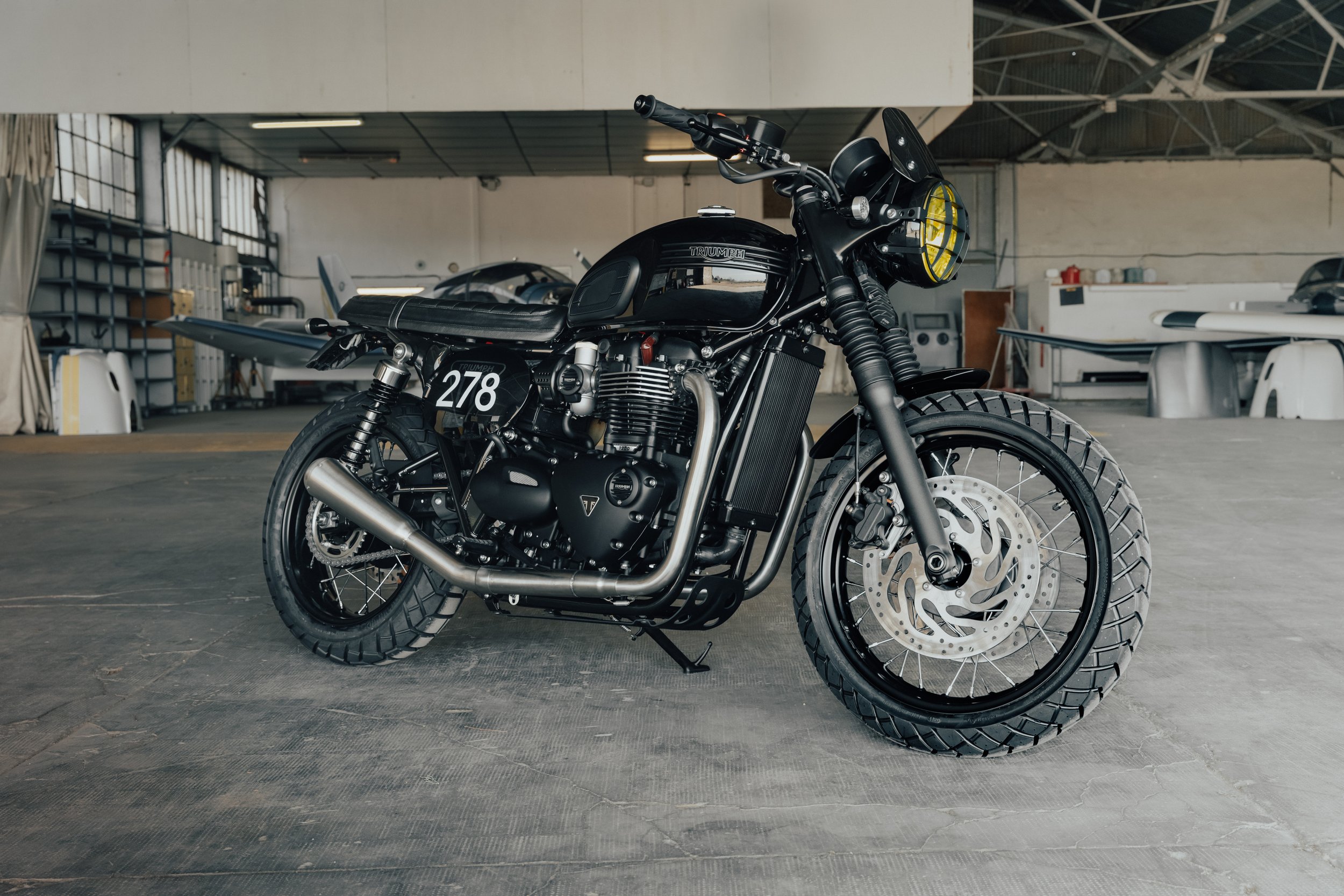 Triumph-49.jpg