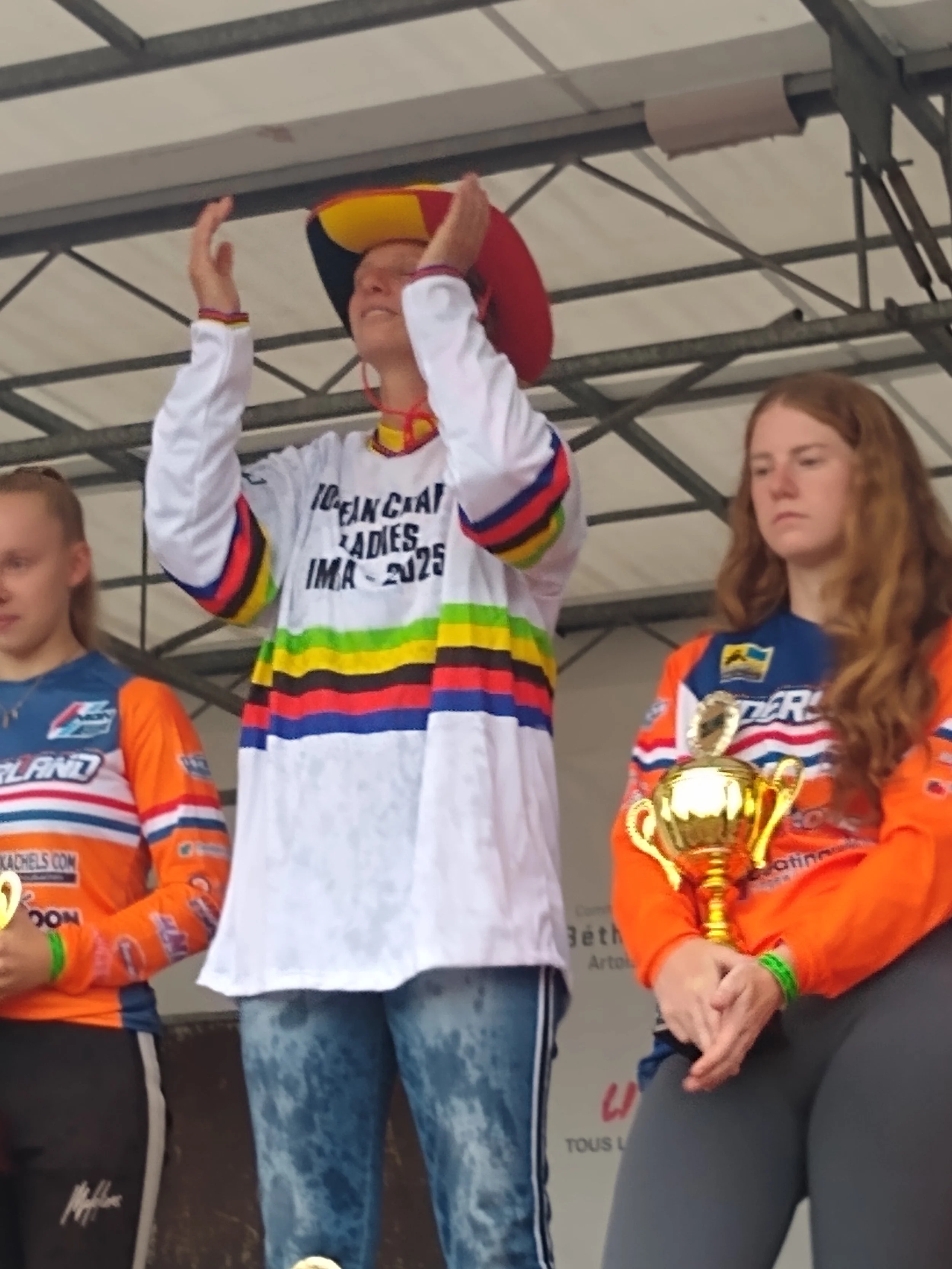 Hello, I was in Wingles at the weekend for the Ladies' European Championship final. Everything was very well organised and the riders and team leaders were satisfied. The weather was OK, a little drizzle on Sunday morning, but the track w