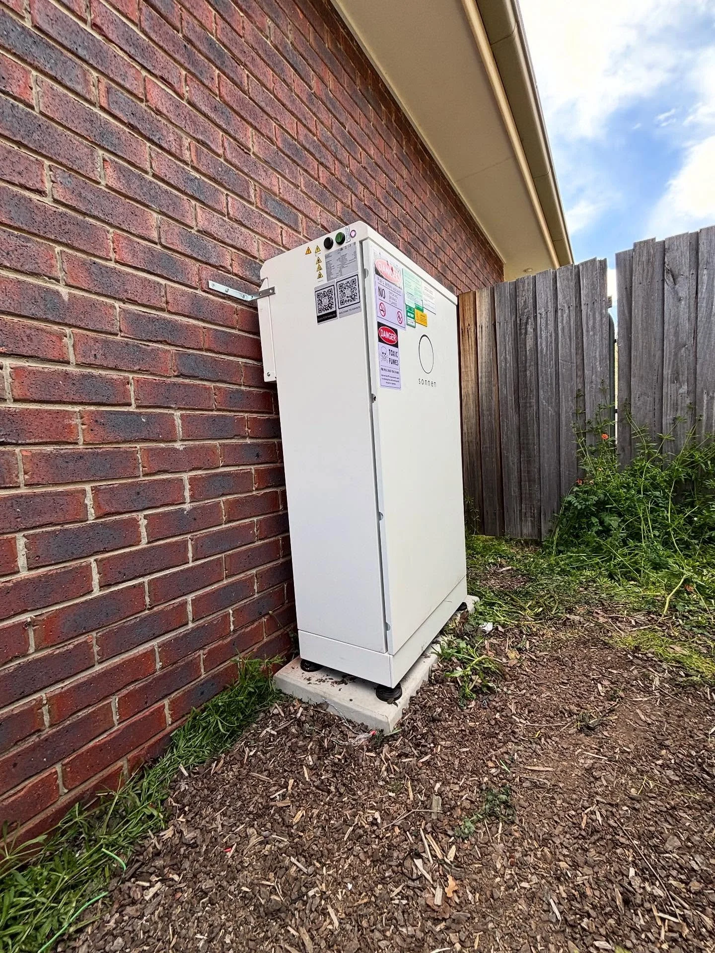 ⚡ Sonnen 11 kWh Battery + Backup Installed! 🔋

Another exciting energy storage upgrade completed ✅

This install features:
	&bull;	Sonnen EVO 11 kWh Battery &ndash; sleek, efficient, and built for Aussie homes 🇦🇺
	&bull;	Full Backup Integration &n