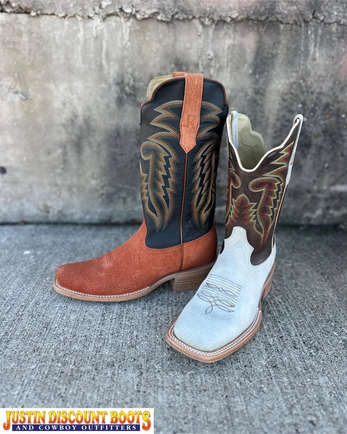 Gentlemen, if you&rsquo;re looking for a statement, colored boots are definitely the way to go. Check out our newest boar skins by @rwatsonboots!
&bull;
&bull;
#JDB #justindiscountboots #justindiscountbootsandcowboyoutfitters #justintx #westernfashio
