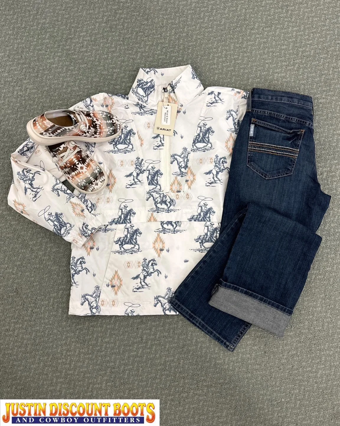 🎀 Fashion Friday 🎀

You can&rsquo;t go wrong when you pair Cinch &amp; Ariat!!

Jeans: @cinchjeans 
Windbreaker: @ariatinternational $74.95
Casuals: @ariatinternational $65.50
&bull;
&bull;
#JDB #justindiscountboots #justindiscountbootsandcowboyout