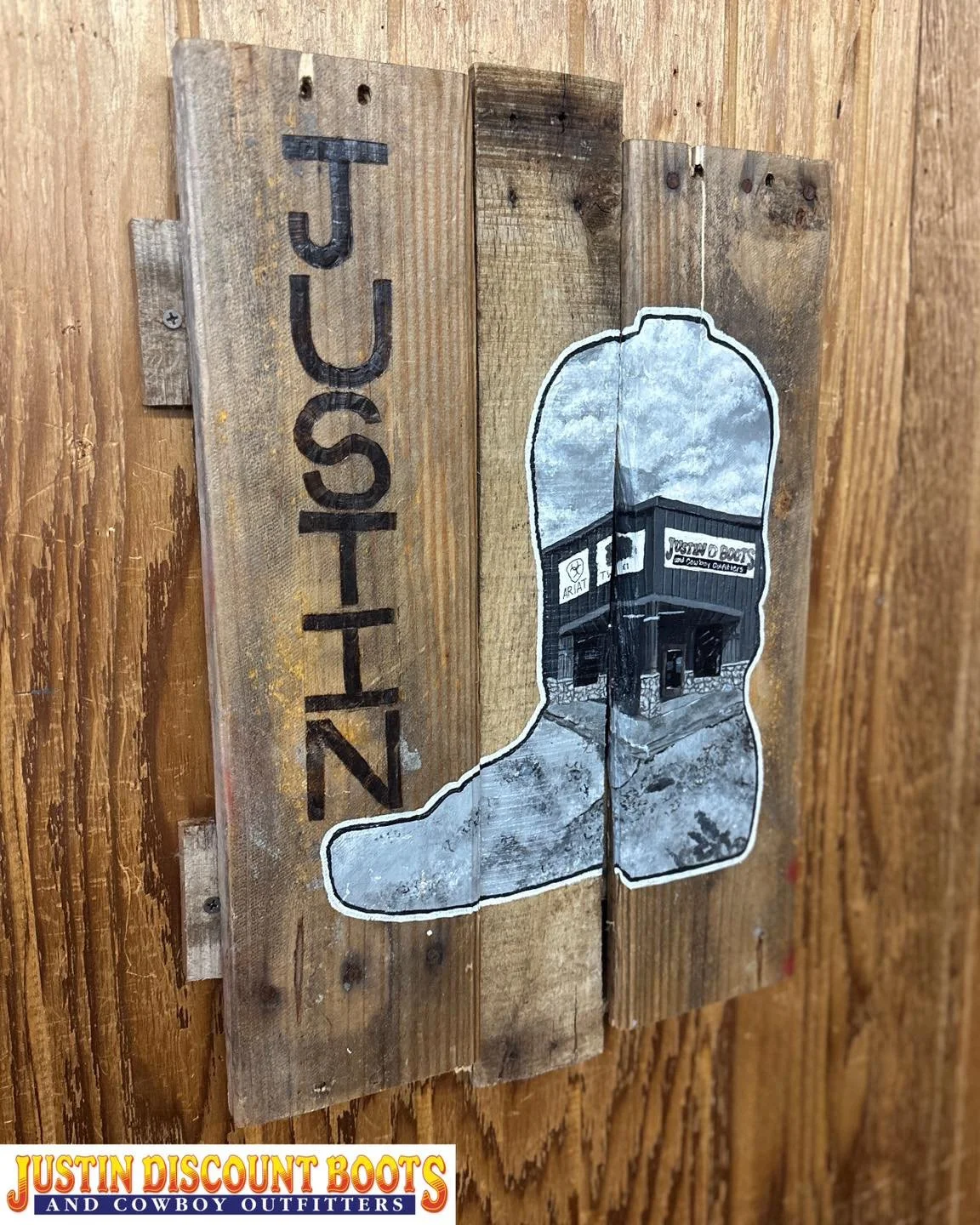 Monday sure seems to come around quick BUT that means it&rsquo;s memorabilia time 😉 

Our newest addition to our trinkets we&rsquo;ve got all over the stores is some artwork by a local artist named @ameliesartistrybespoke.

She is a young artist wit