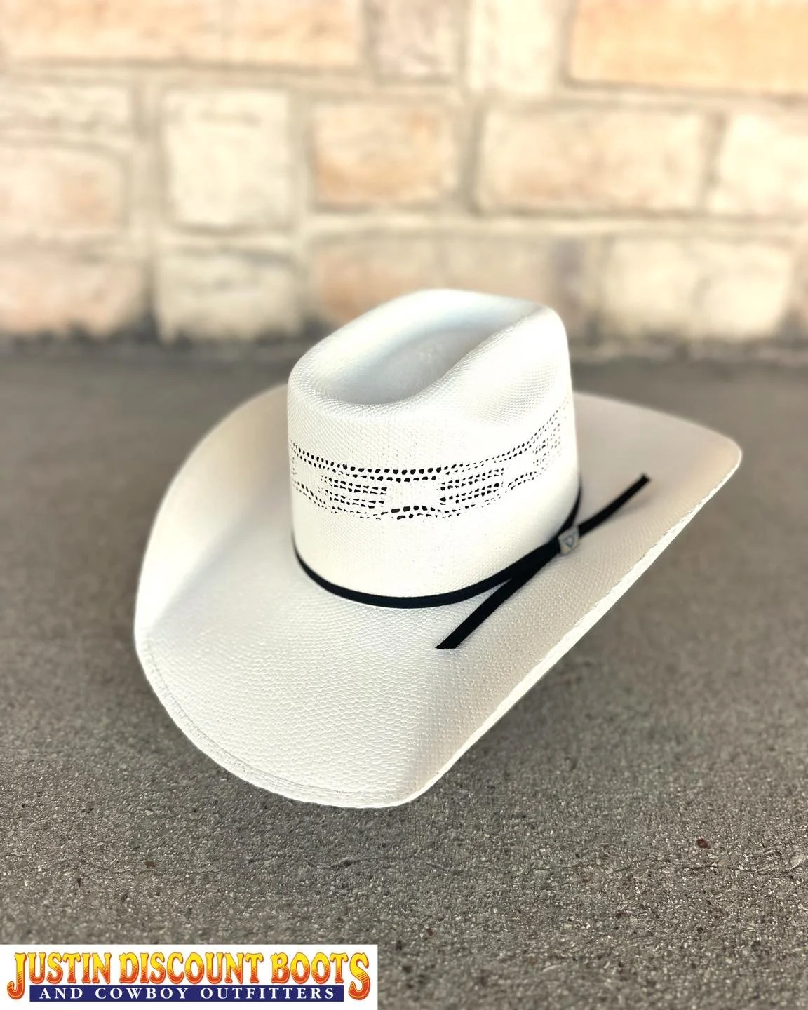 Part of the Resistol Cody Johnson Collection, the Wild As You Youth Cowboy Hat is a sturdy, good-looking Bangora hat with a 4&rdquo; brim and a 4 1/2" rounded brick crown. The black ribbon hatband bears the Cojo logo in blue, while the elastic s