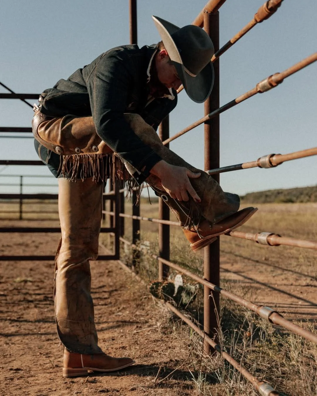 Our men's Bent Rail&reg; Collection is the epitome of our superior craftsmanship in western boots. &mdash; @justinboots_ 

Available in our South Store which sits on the southwest corner of 156 &amp; 407.
&bull;
&bull;
#JDB #justindiscountboots #just