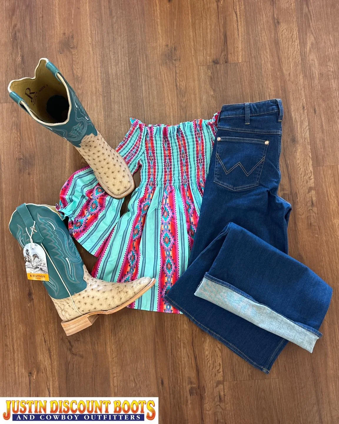 🎀 Fashion Friday 🎀

I don&rsquo;t know where we are going BUT let&rsquo;s go!!

Jeans: @laineywilson by @wrangler $62.95
Shirt: Off the Shoulder @wrangler $18.95
Boots: @rwatsonboots $450.50
&bull;
&bull;
#JDB #justindiscountboots #justindiscountbo