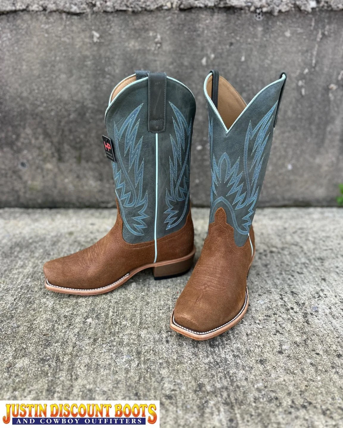 You can&rsquo;t ever go wrong with a cutter toe rough out! Check out this brand new Tobacco Old Suede located in our South Store. 

| @horsepowerboots |
&bull;
&bull;
#JDB #justindiscountboots #justindiscountbootsandcowboyoutfitters #justintx #wester