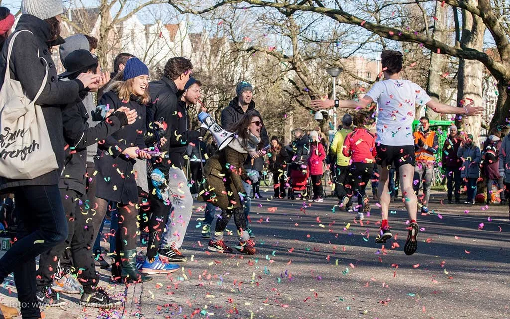 Bib Vondelparkloop 2026 (Brooks)
