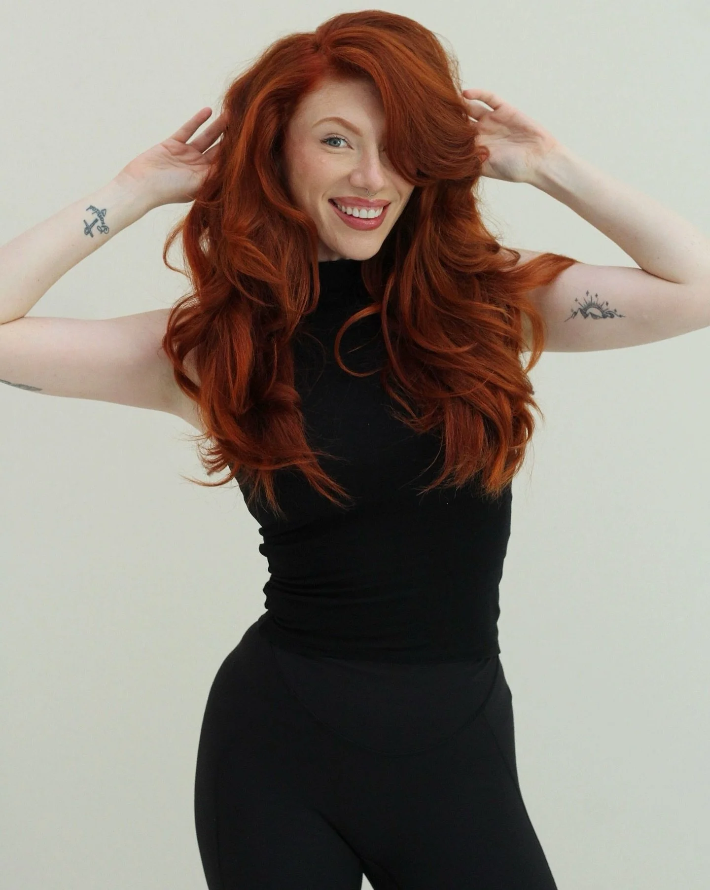 Brb my hair is setting everyone on fire 🔥👩🏻&zwj;🦰

New updates with @thehairdesk