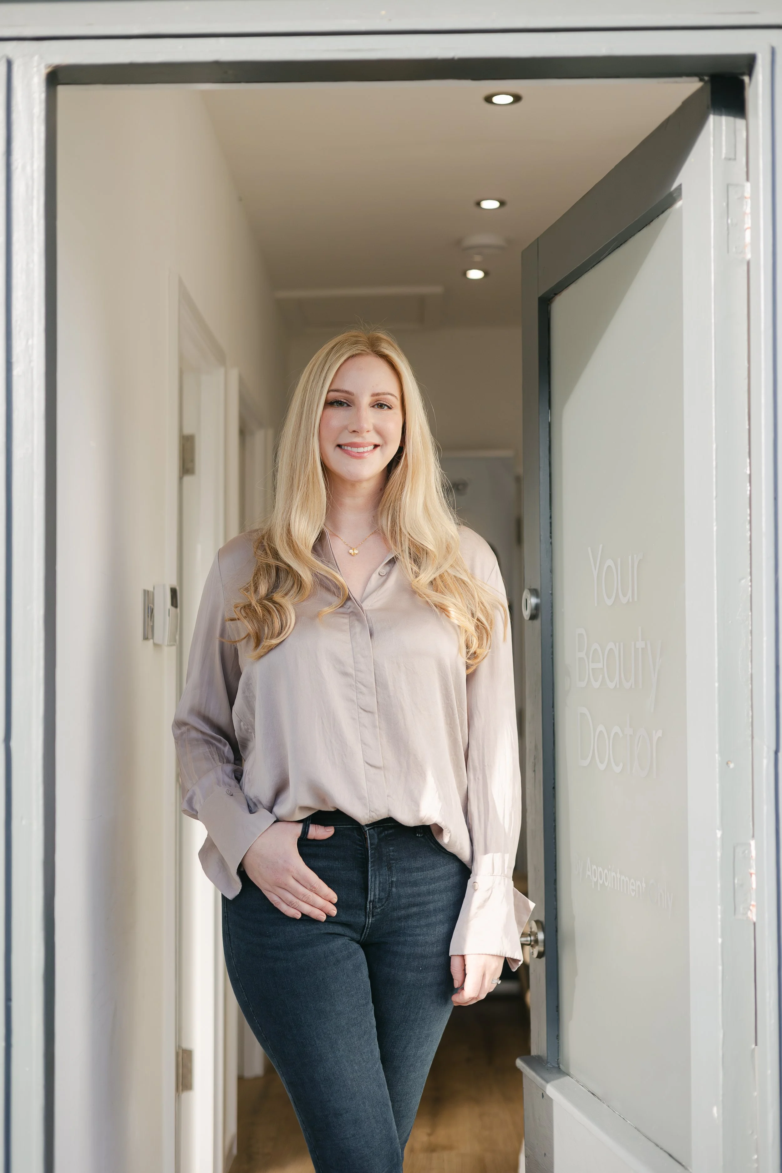 Hair Loss Treatment in Nottingham: How SkinPen® Microneedling and Exosomes Support Natural Regrowth