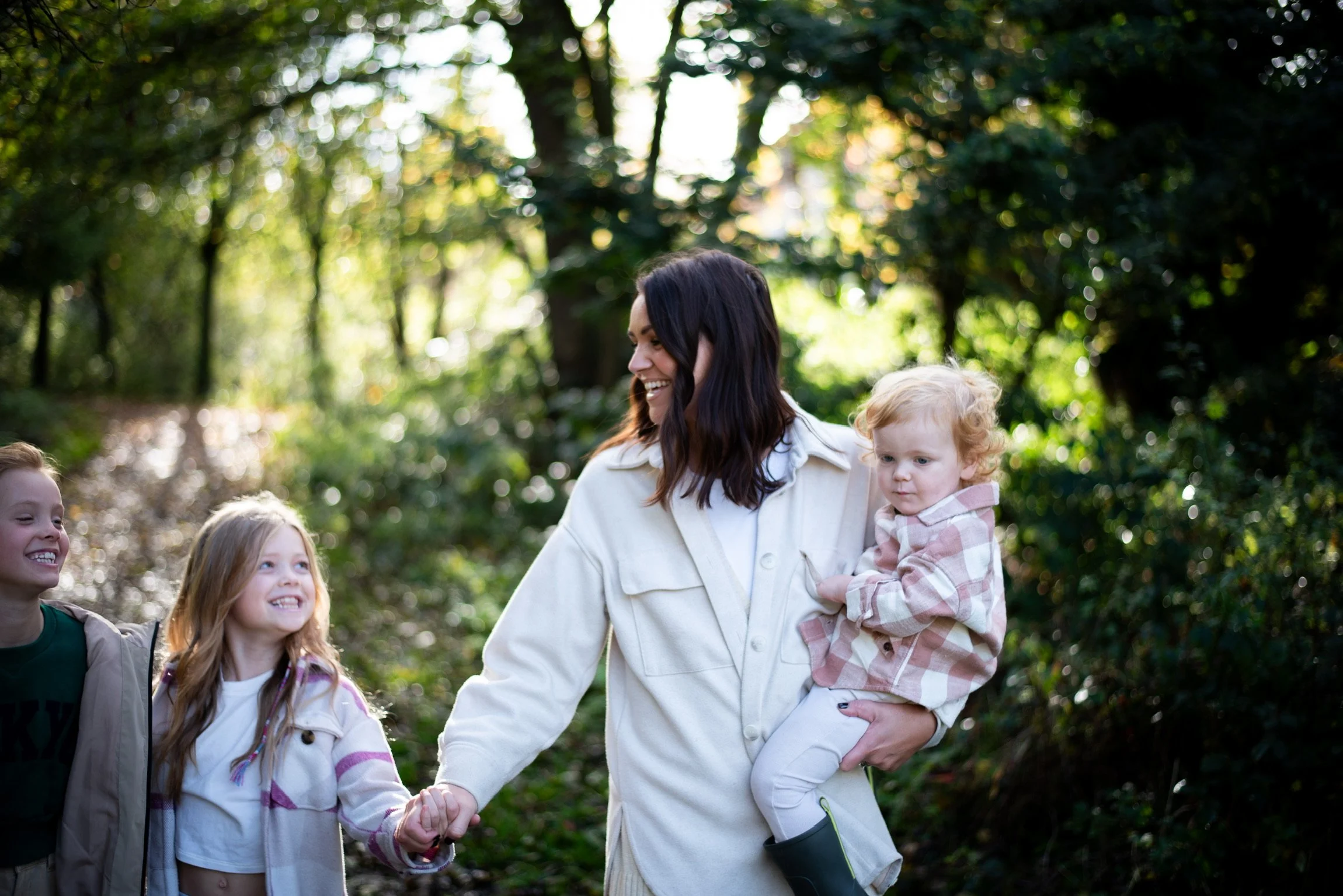 What to Expect From Your Family Photoshoot in Lichfield    