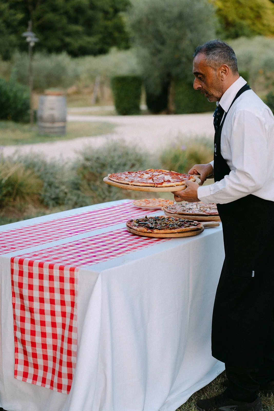 yvonneundmarcopizza-557.jpg