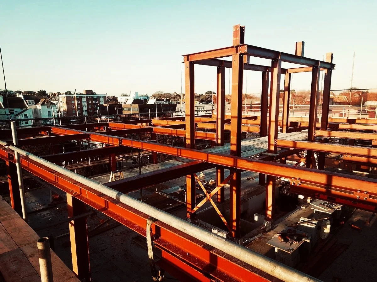 Just a little more from today&rsquo;s grind in the 🥶. A 2 storey extension on top of a 4 storey renovation project. #nofaberrors #steel #steels #engineering #steelwork #structuralsteel #steelprocessing #structralsteelwork #fabricator #fabrication #s