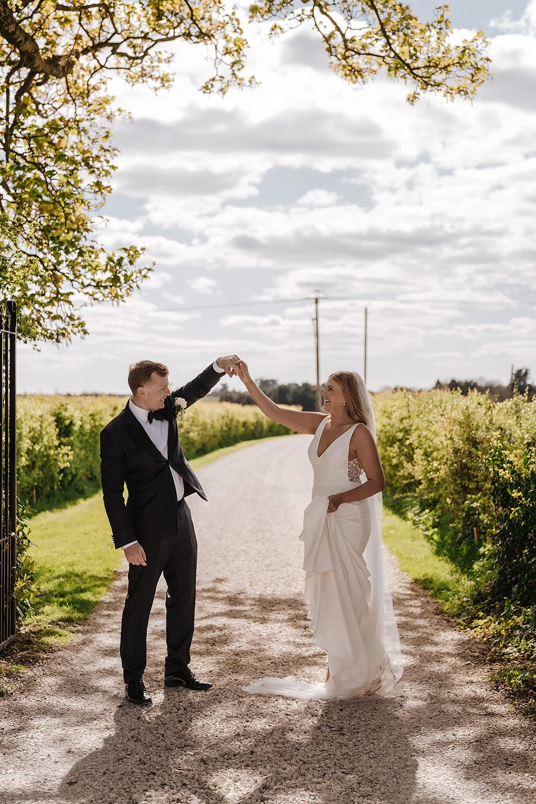 abbotts_court_blandford_wedding_photography_emine-574.jpg
