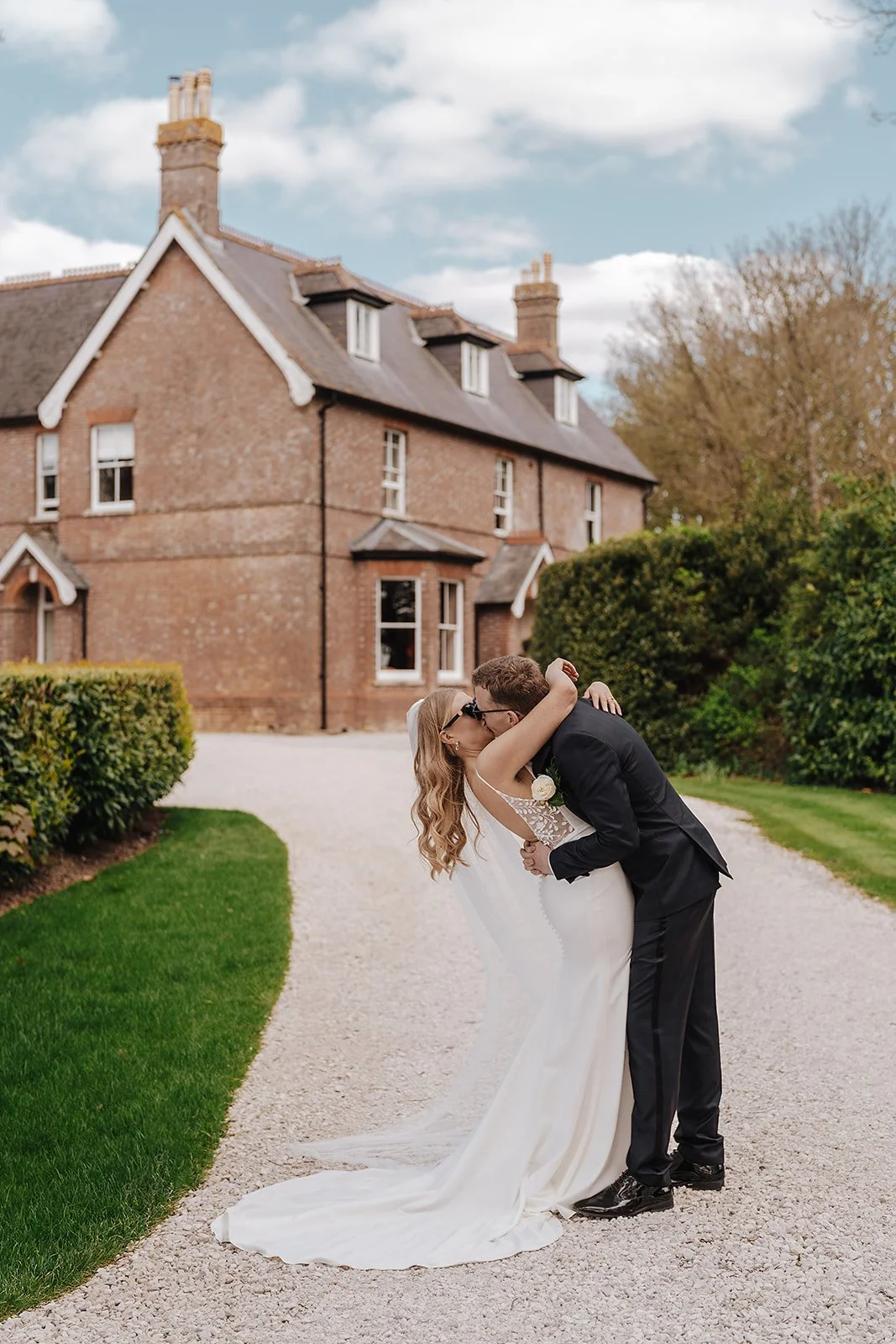 abbotts_court_blandford_wedding_photography_emine-552.jpg