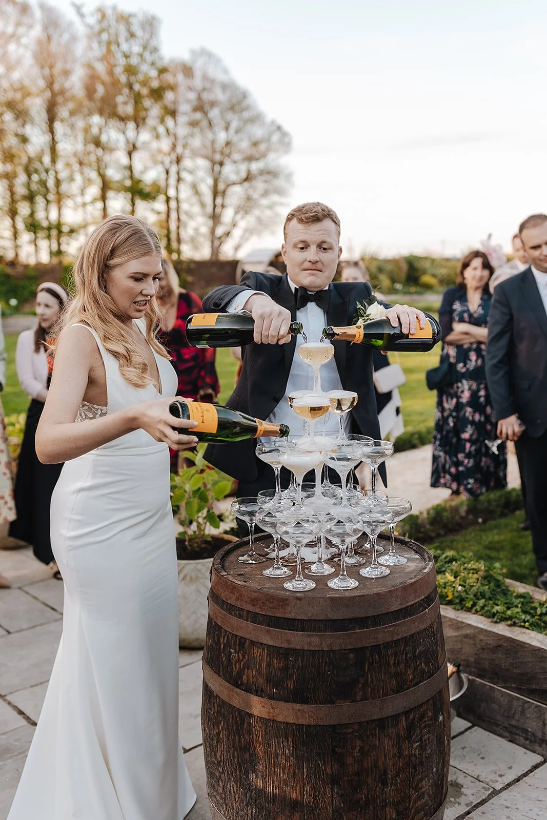 abbotts_court_blandford_wedding_photography_emine-914.jpg