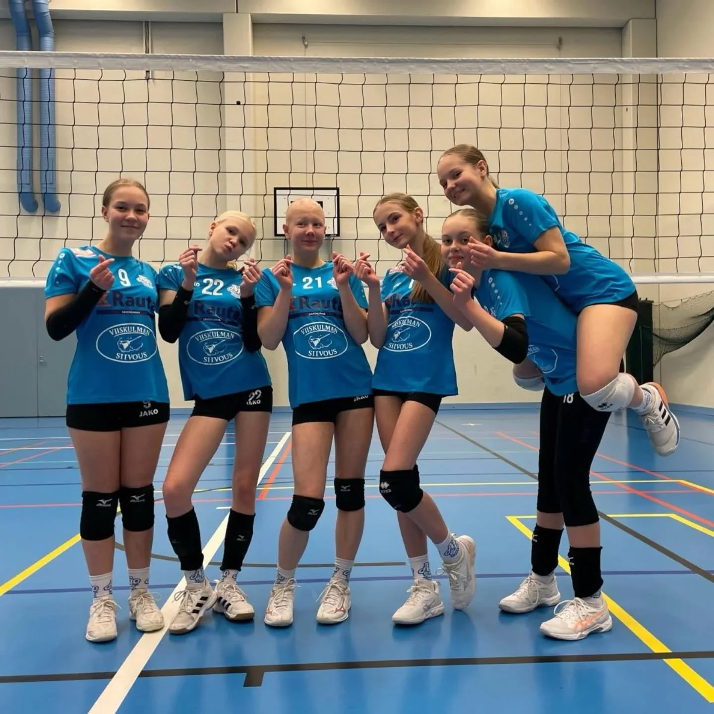 C-tytt&ouml;jen Starlet pelasi lauantaina kotiturnauksen Sulkavalla! 

Tyt&ouml;t kokivat kaksi tiukkaa 2-1 tappiota Ruokolahden Rajun ja Joen Jujun joukkueille mutta voittivat Pieks&auml;m&auml;en Tsempin 2-0. SIjoitus omassa lohkossa 2. pelien ment