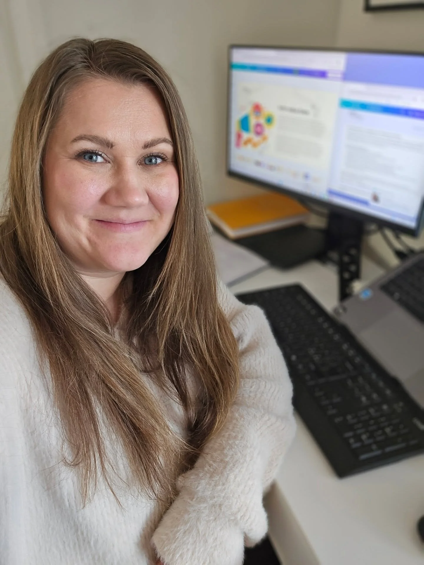 Vuosi sitten perustin Studio Mindflown 🤍

T&auml;m&auml; vuosi on opettanut minulle yritt&auml;jyydest&auml; enemm&auml;n kuin osasin odottaa. Samalla jokainen yhteisty&ouml; on tuonut uusia n&auml;k&ouml;kulmia ja oivalluksia. 

Olen saanut tehd&au