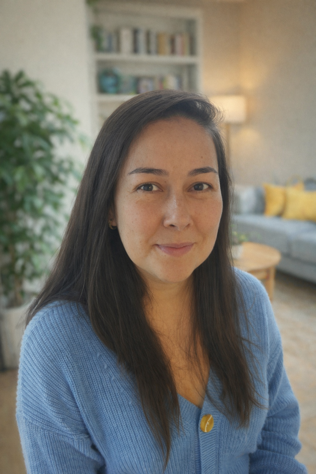 Clara Niño, executive coach supporting high-performing leaders in complex career transitions.