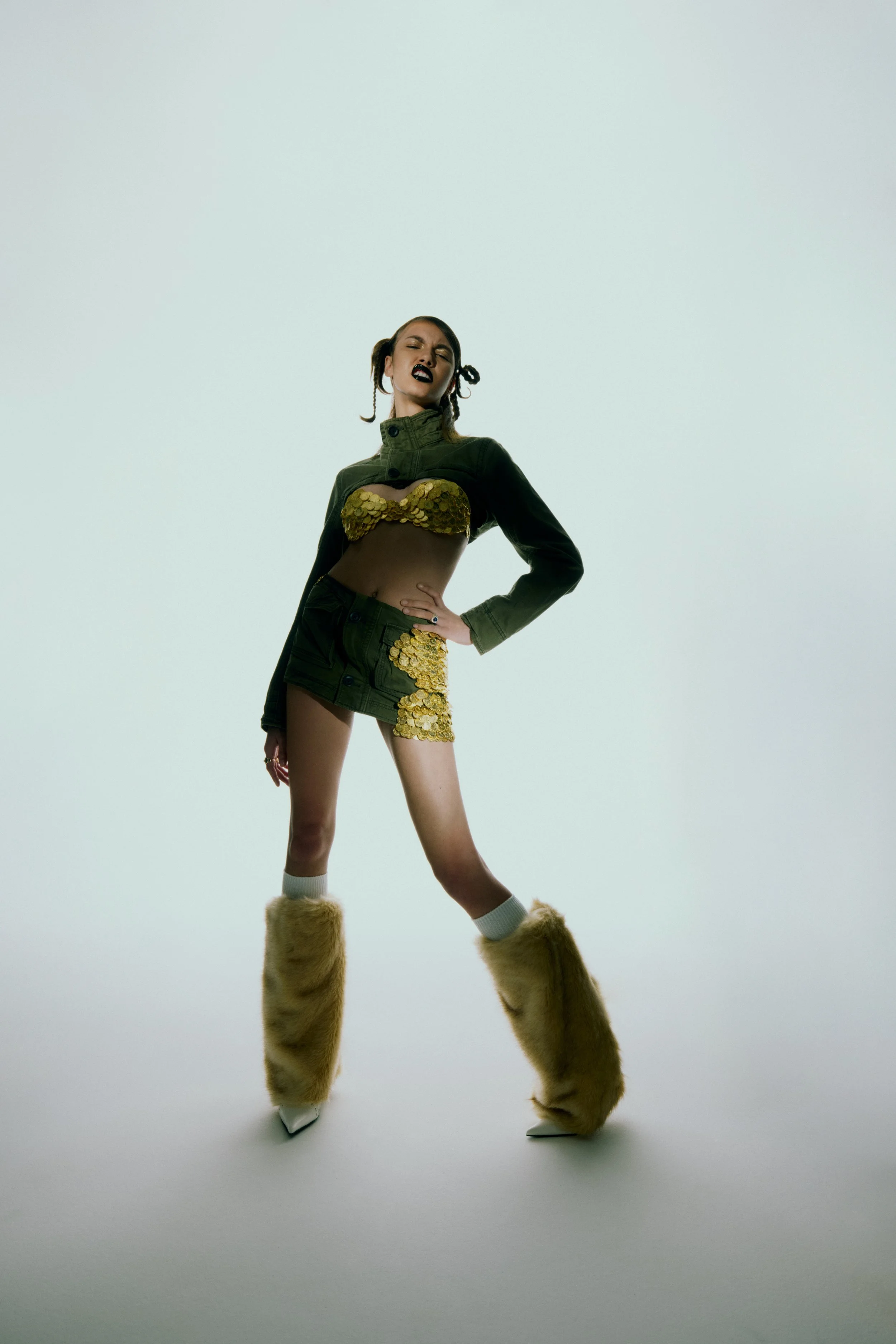 02_Outfit_11748.jpg