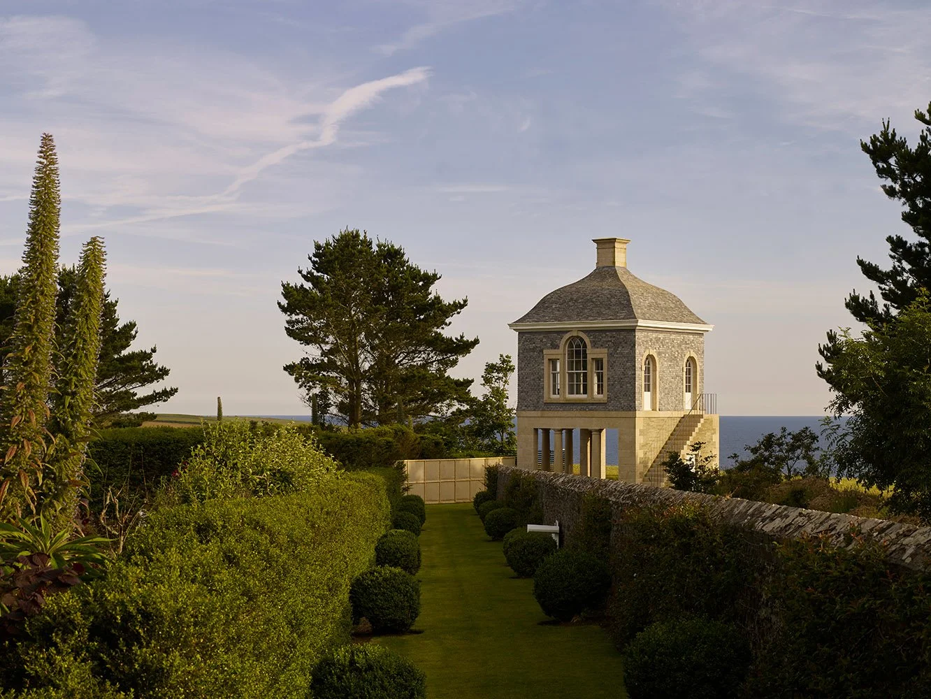 NEW GARDEN BUILDINGS IN CORNWALL