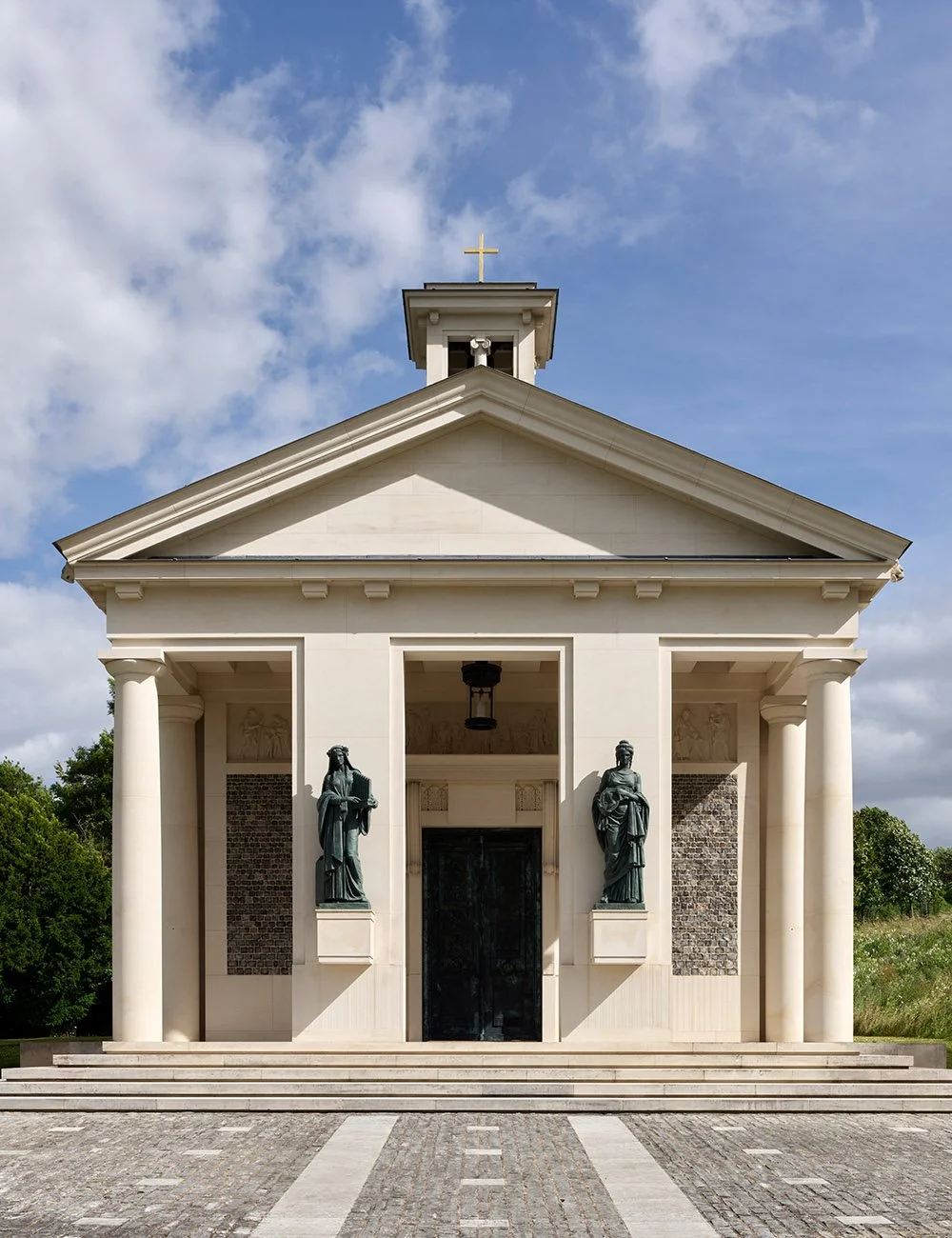 Front facade of The Chapel of Christ the Redeemer at Culham designed in a traditional classical architectural style.