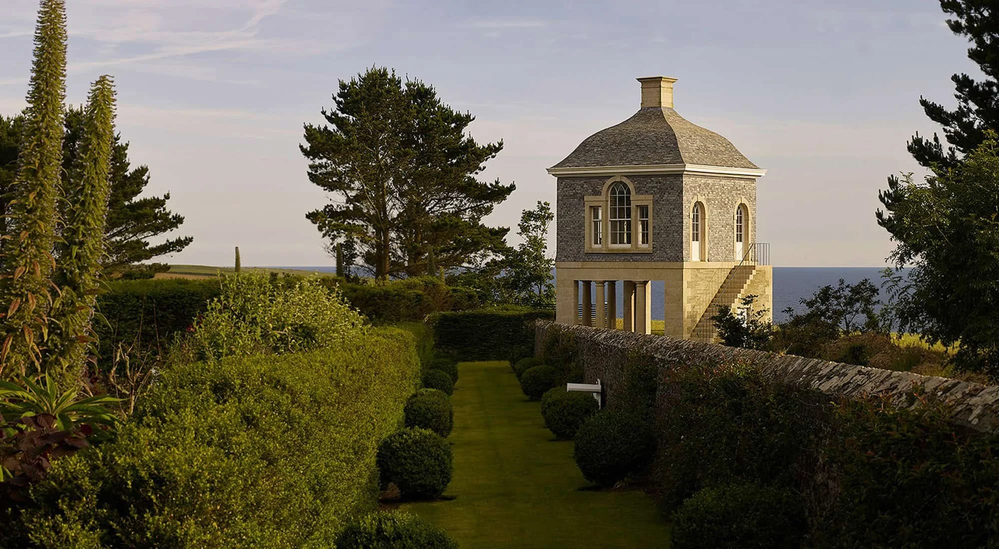 NEW GARDEN BUILDINGS IN CORNWALL