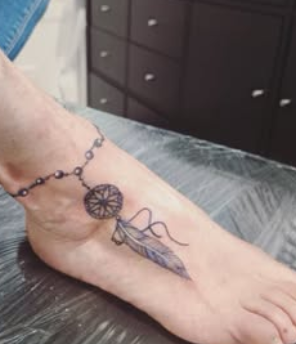 Tatuaggio alla caviglia