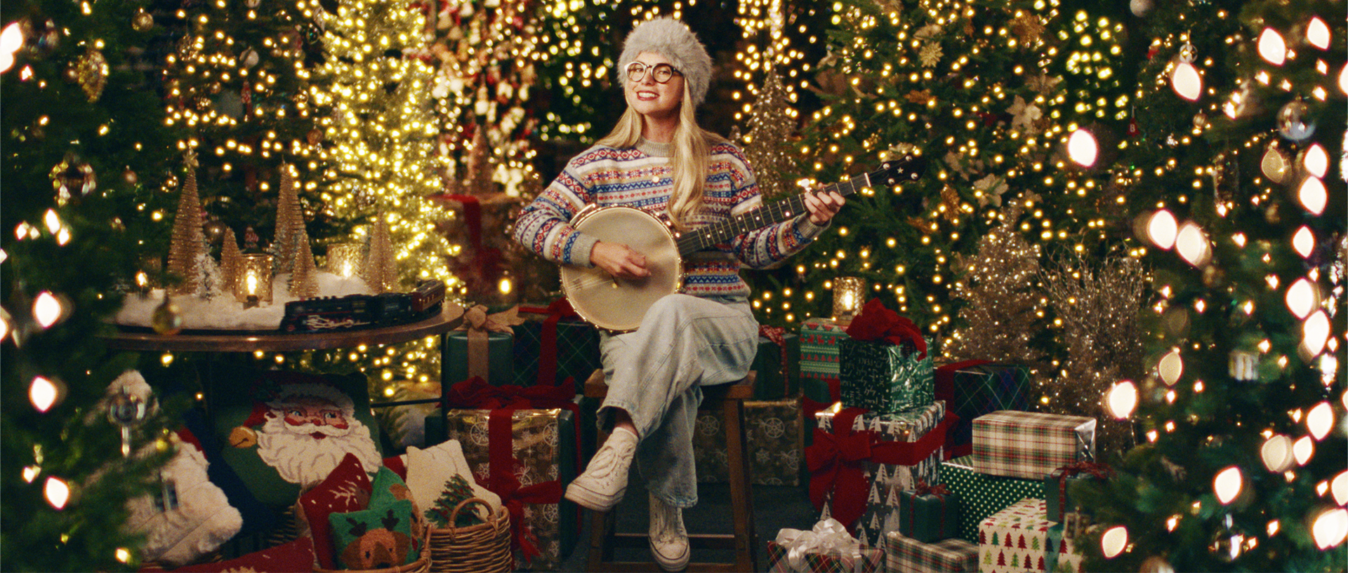 <span>Commercial</span>Swansons Nursery Holiday