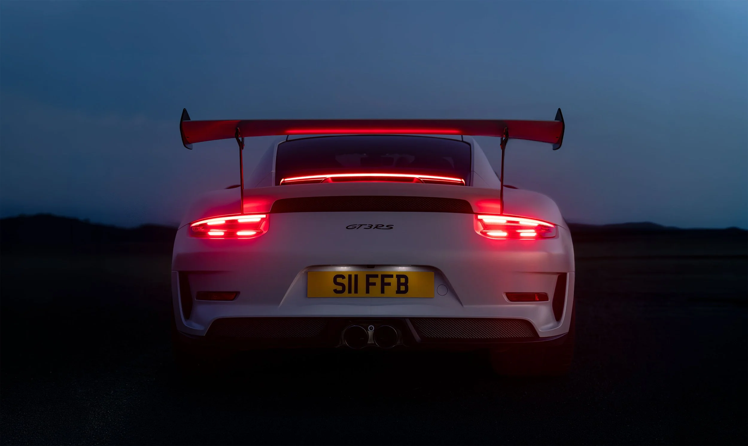 the2ndphase_prosche_GT3_rear.jpg
