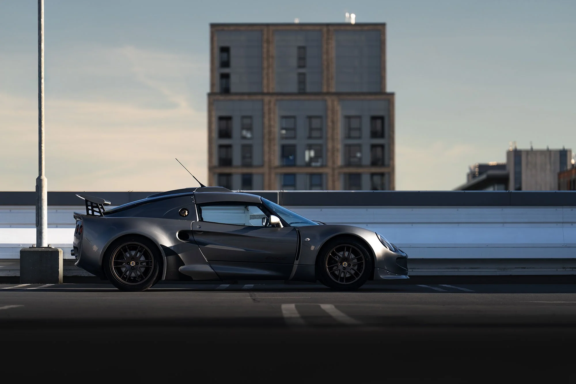 T2P_GREY_EXIGE-5.jpg