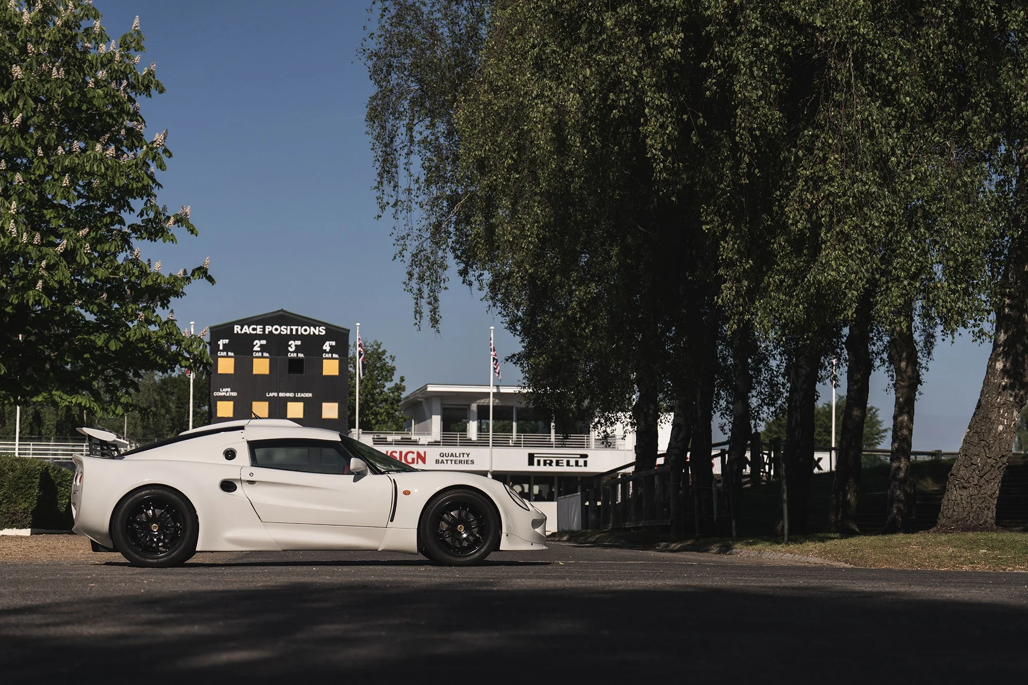 T2P_WHITE_EXIGE-13.jpg