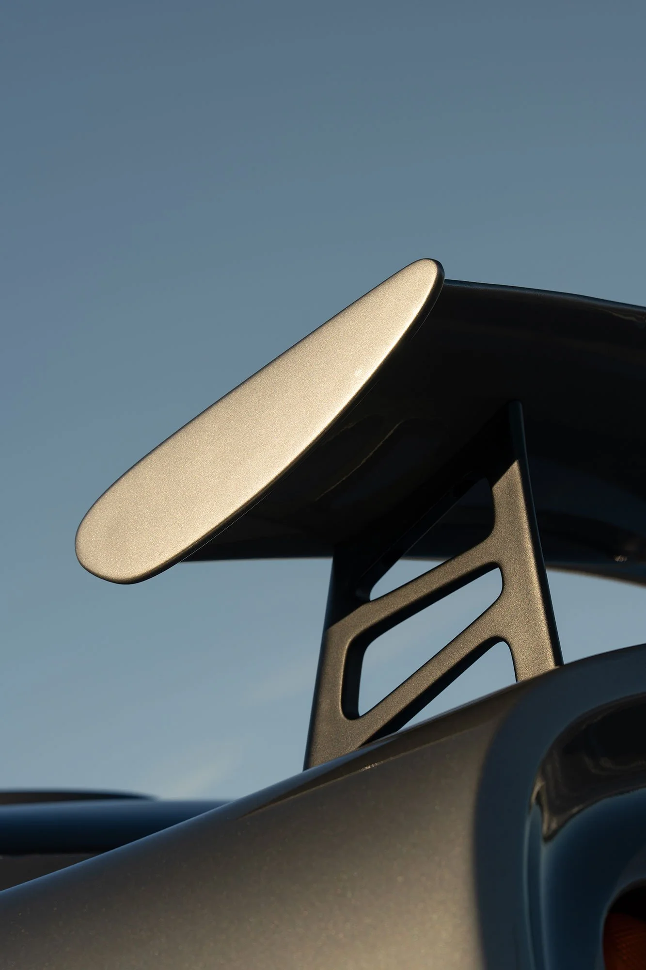 T2P_GREY_EXIGE-10.jpg