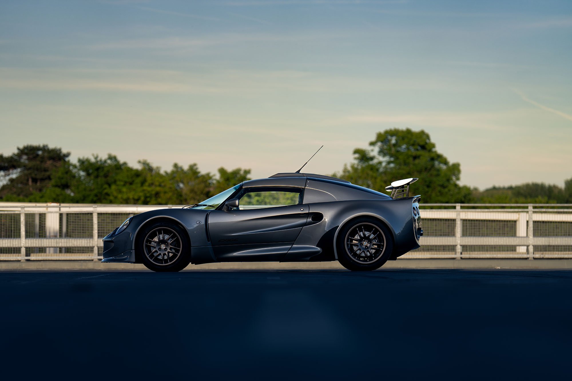 T2P_GREY_EXIGE-12.jpg