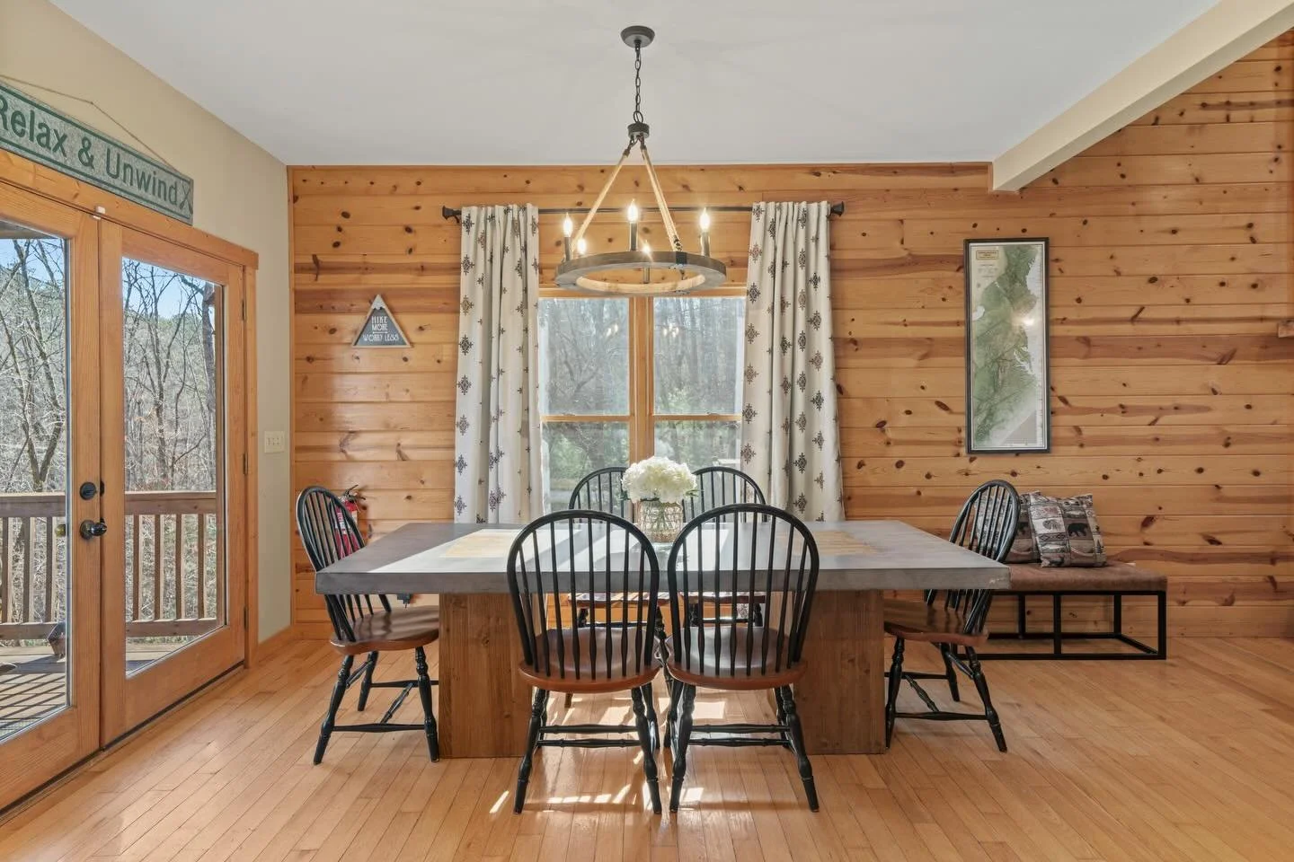 411 Gunite Circle in the stunning Ellijay, Ga ⛰️
listed by: @marion__hayes_atl_real_estate_