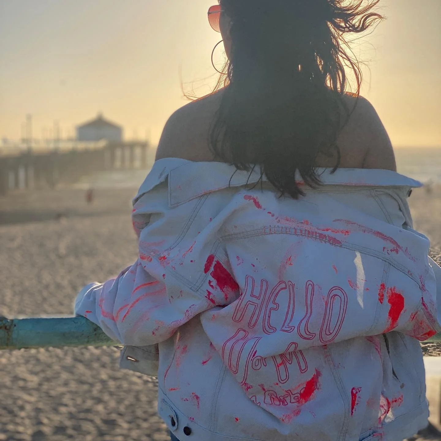 California Sunsets are the best sunsets! Custom jacket collaboration between @thezakastudios and @sarah_robarts