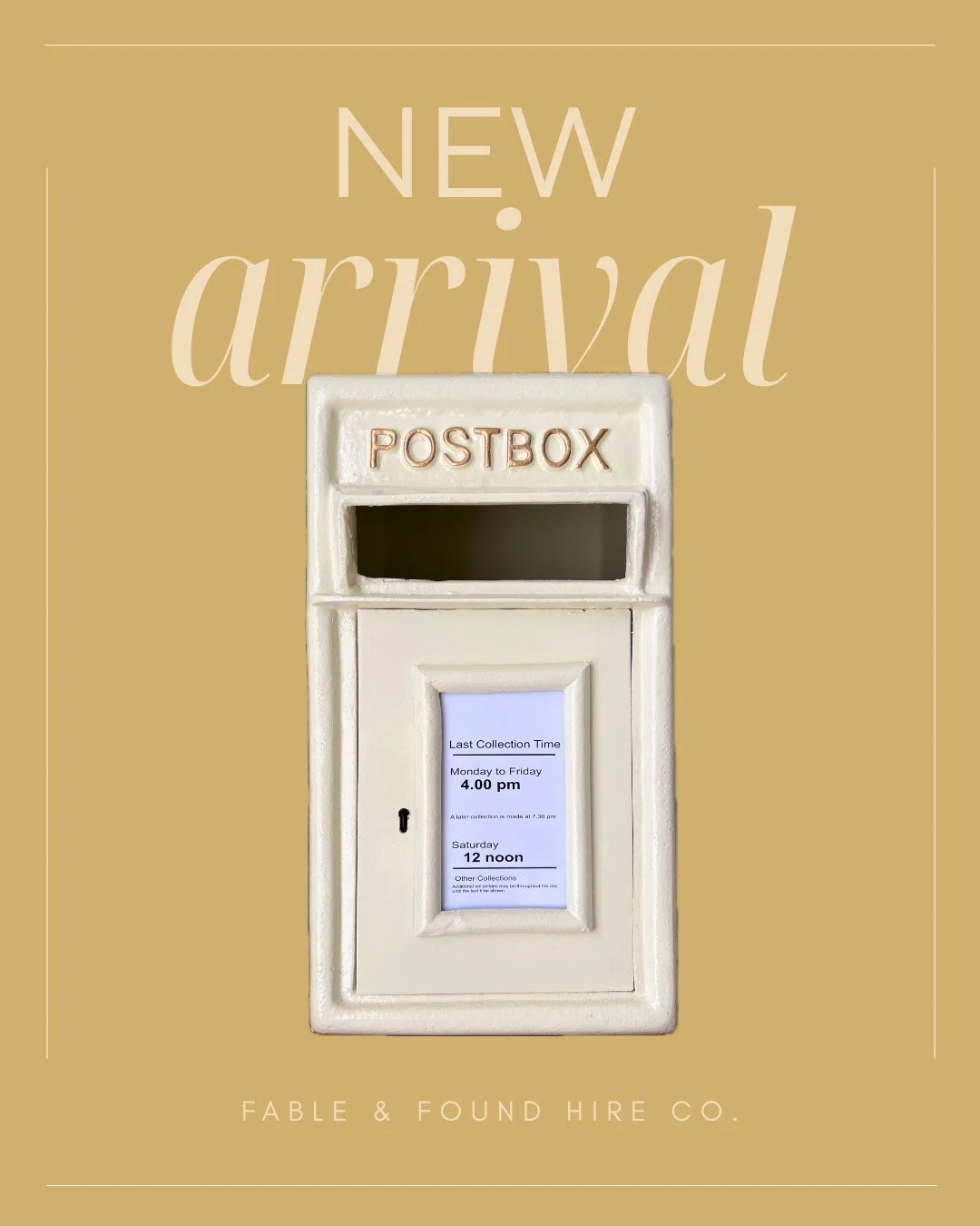 New Arrival 📣
Such a lovely little piece 🤍
This post box is available to hire and is perfect for keeping all your cards and messages safe in one place on your special day.
Functional and lockable, it adds a soft, vintage touch to your celebration.
