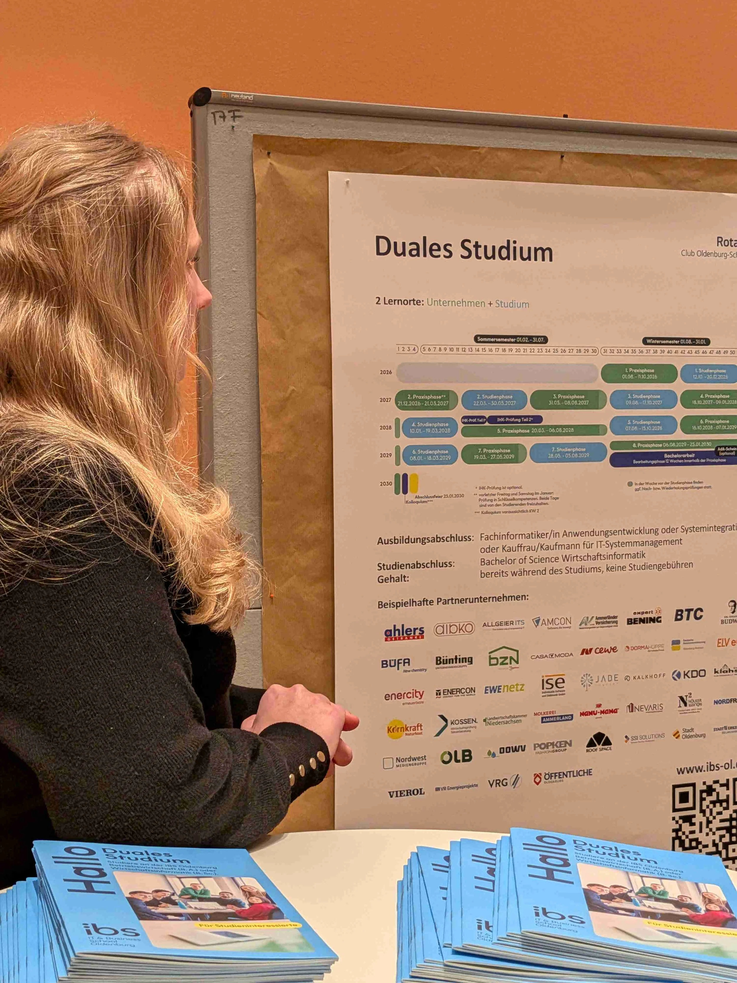IBS_Oldenburg_Duales_Studium_BWL_WI_Studienberatung_Berufsinformation_Rotary1.jpg