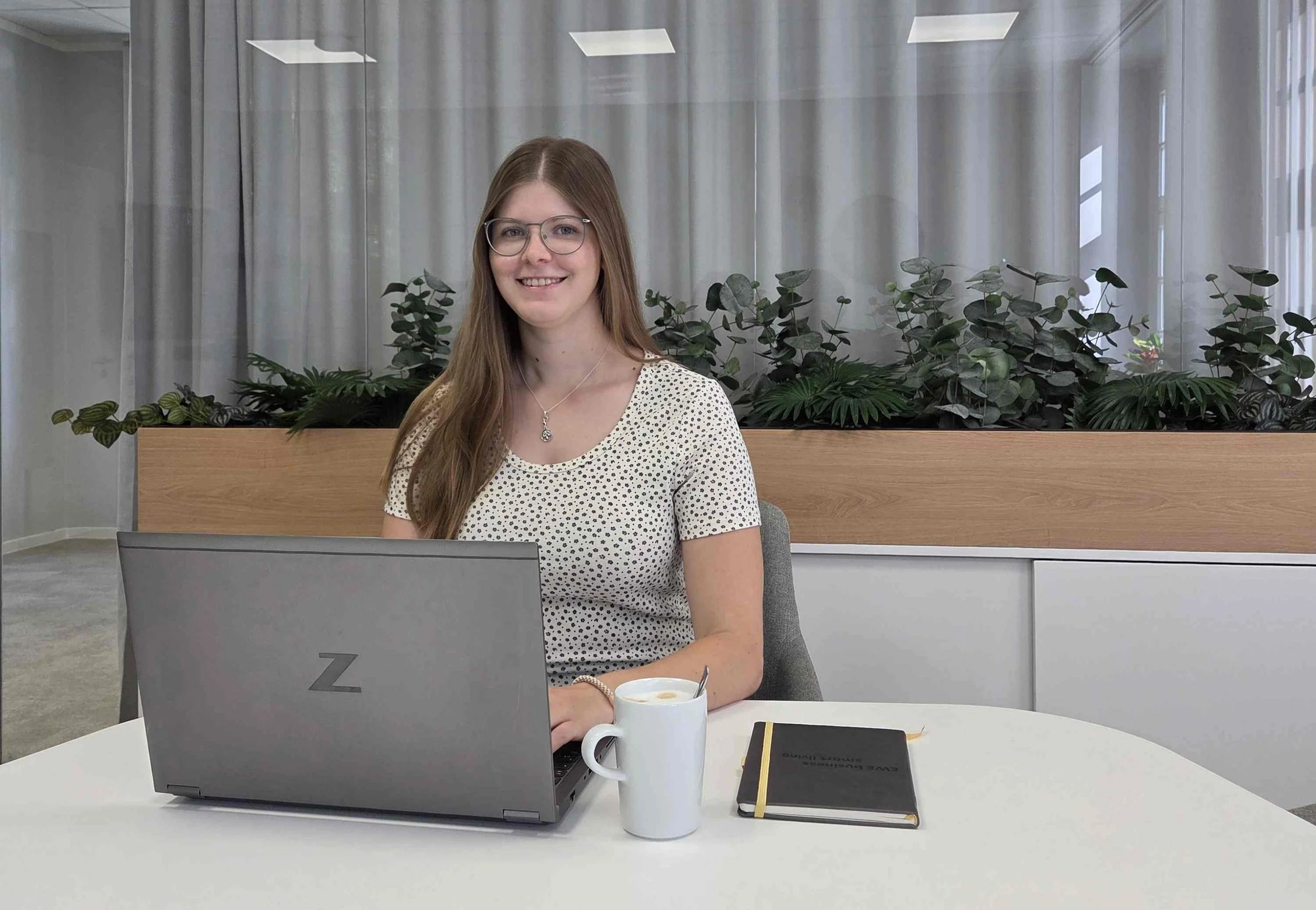 Wie das Duale Studium auf die Arbeit mit Daten und KI vorbereitet