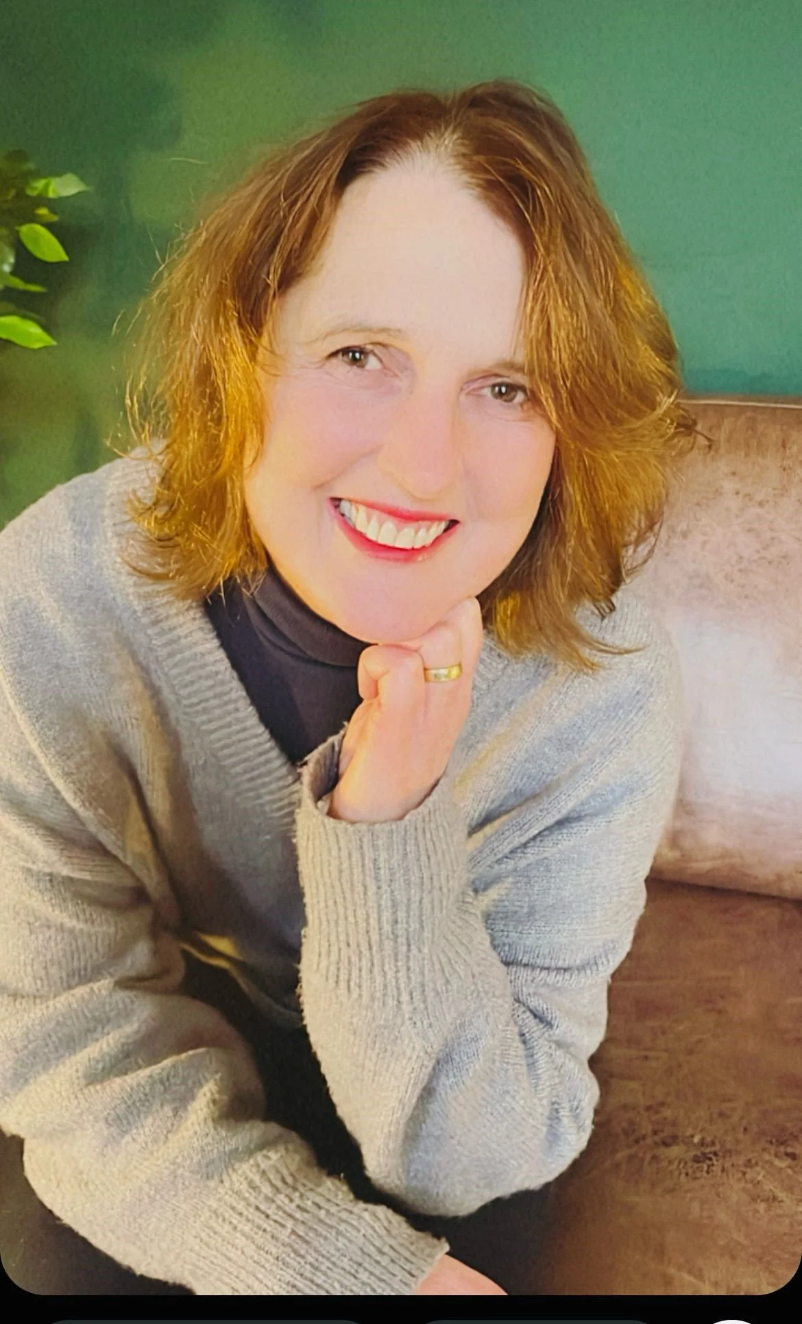 Dawn Henly, Accredited Counsellor in Farnham, Surrey