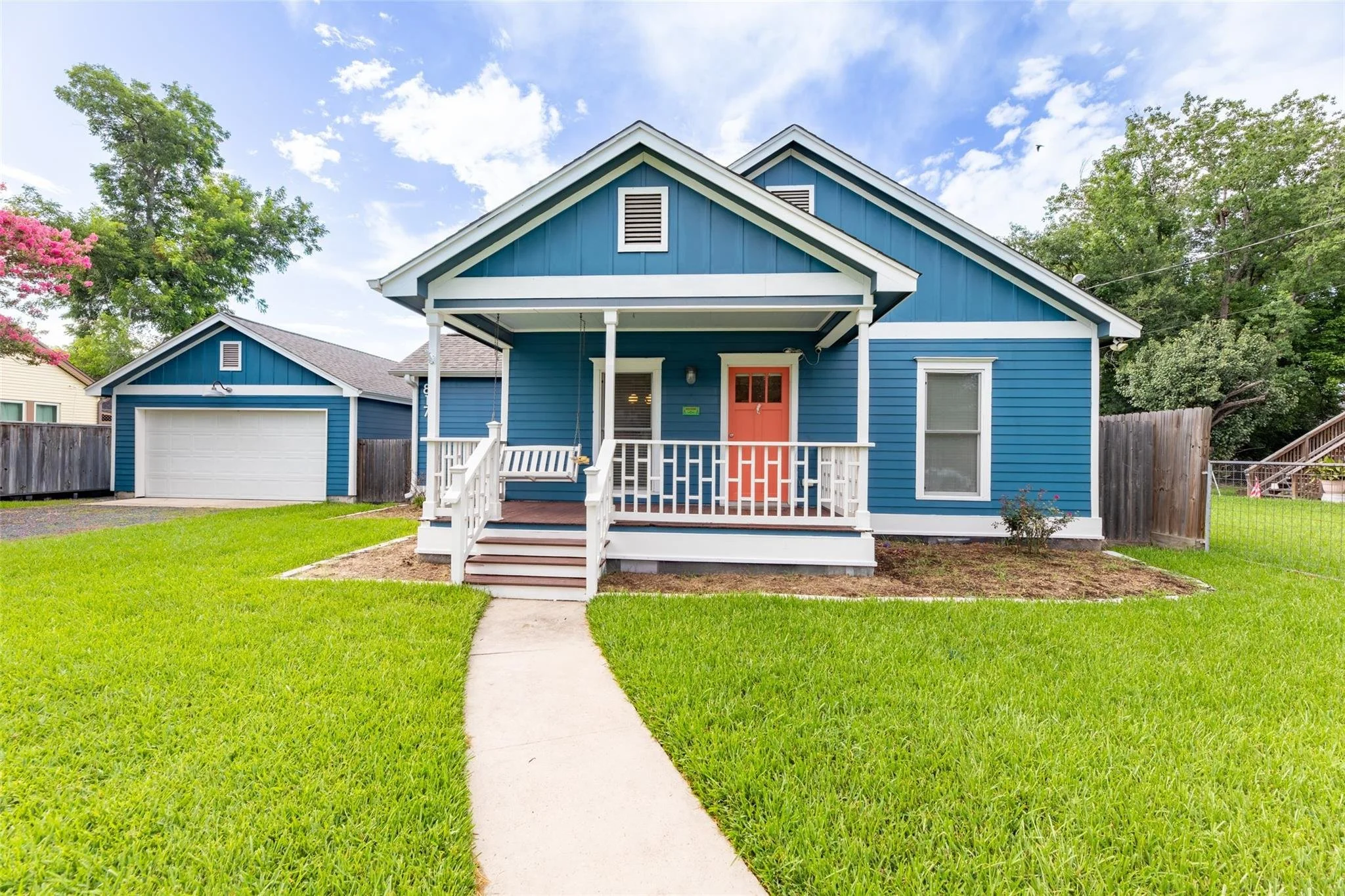 Lindale Park | 817 Gale