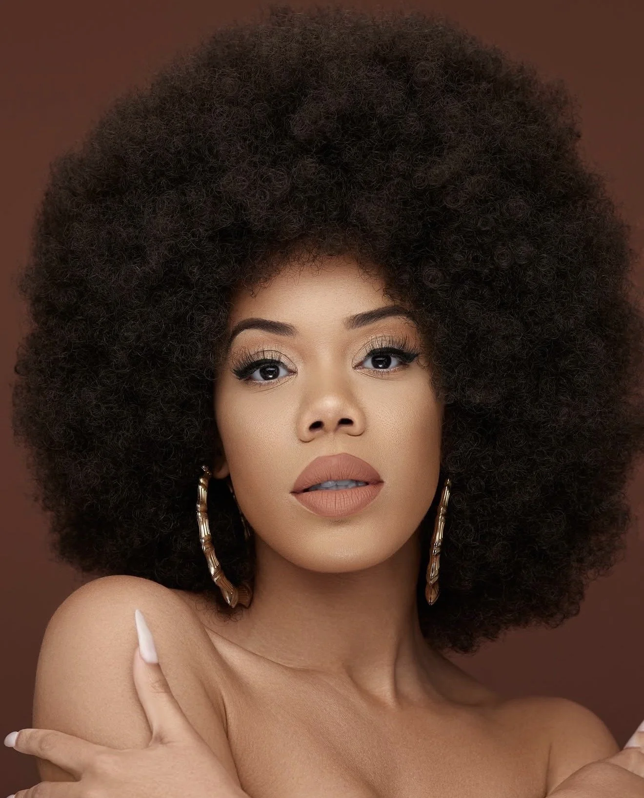 Roots to Runway: How Songstress KIRBY is Amplifying Southern Style