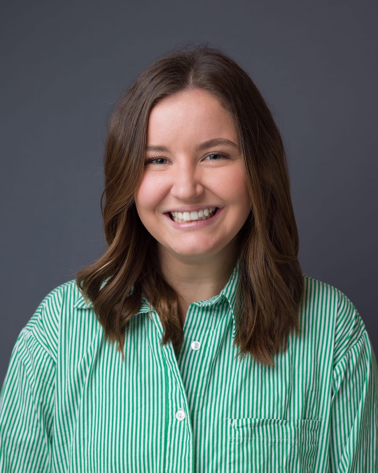 Your headshot is your first impression. Let&rsquo;s make it count!