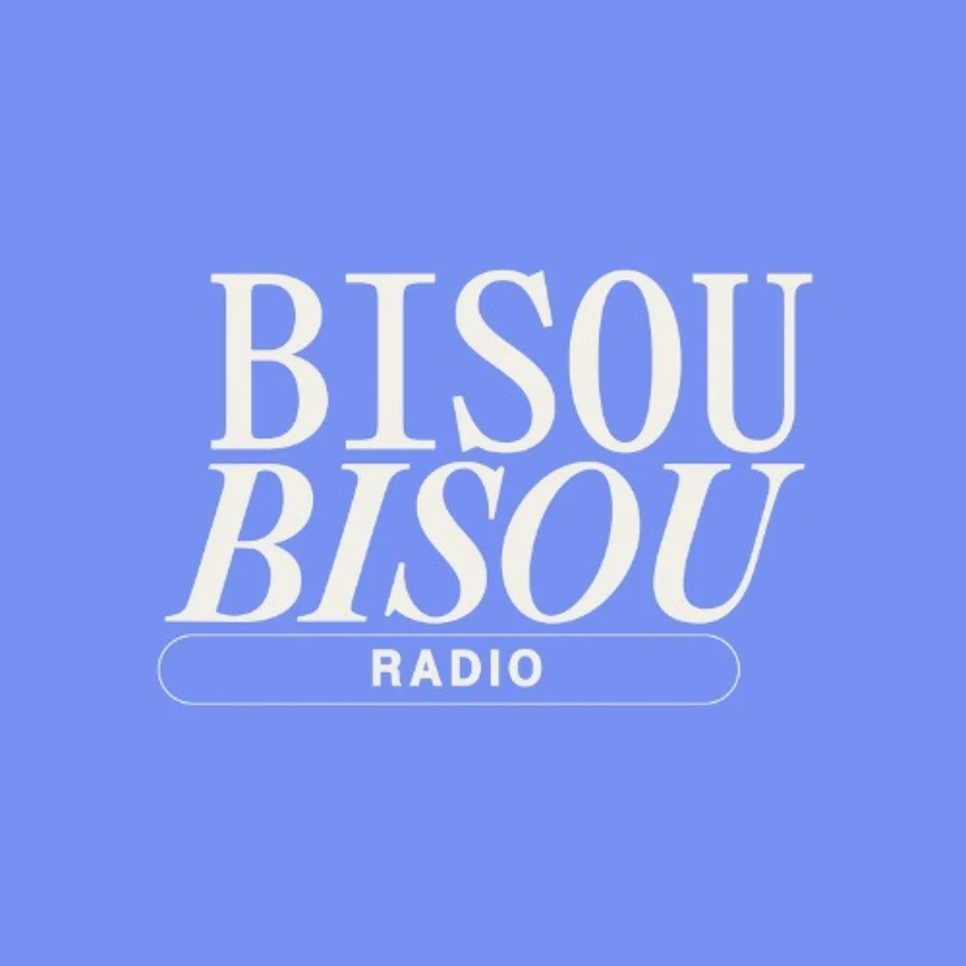 bisou bisou.jpg