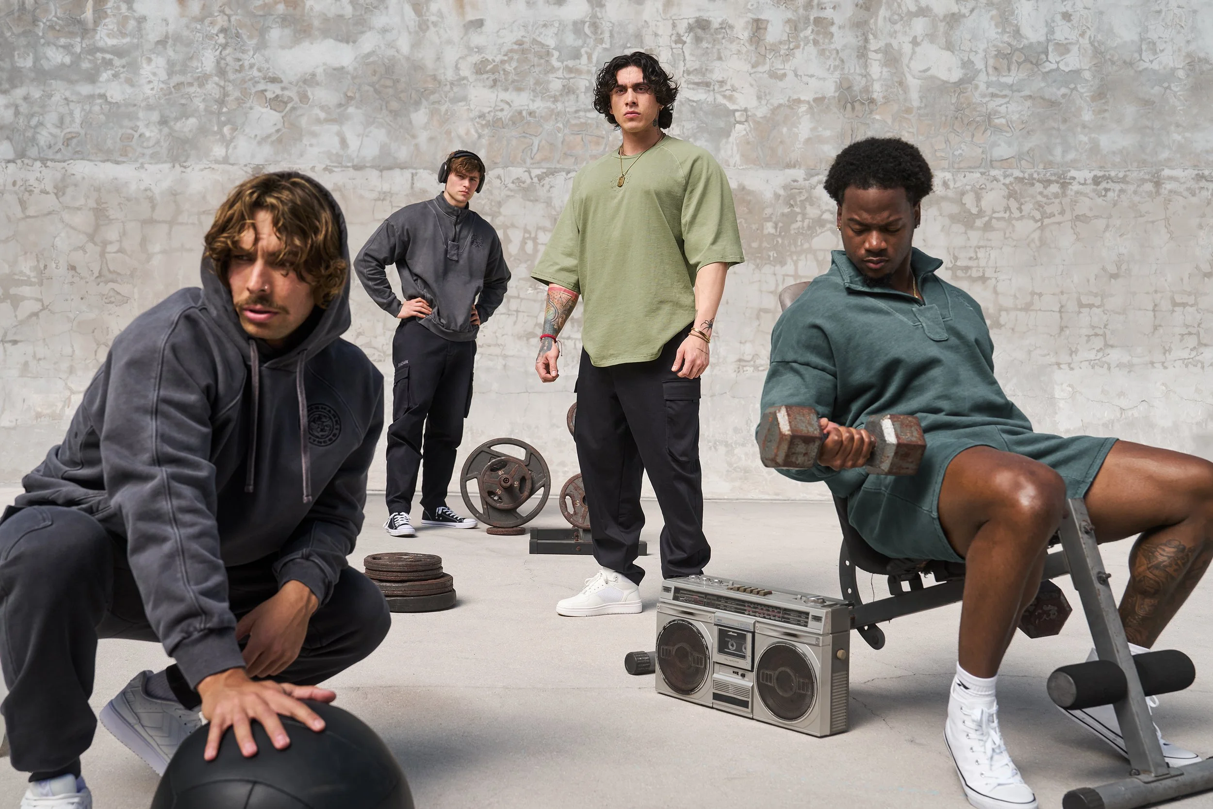 Gymshark Spring Lifting_Shot_03C_Group_077 copy 2.jpg