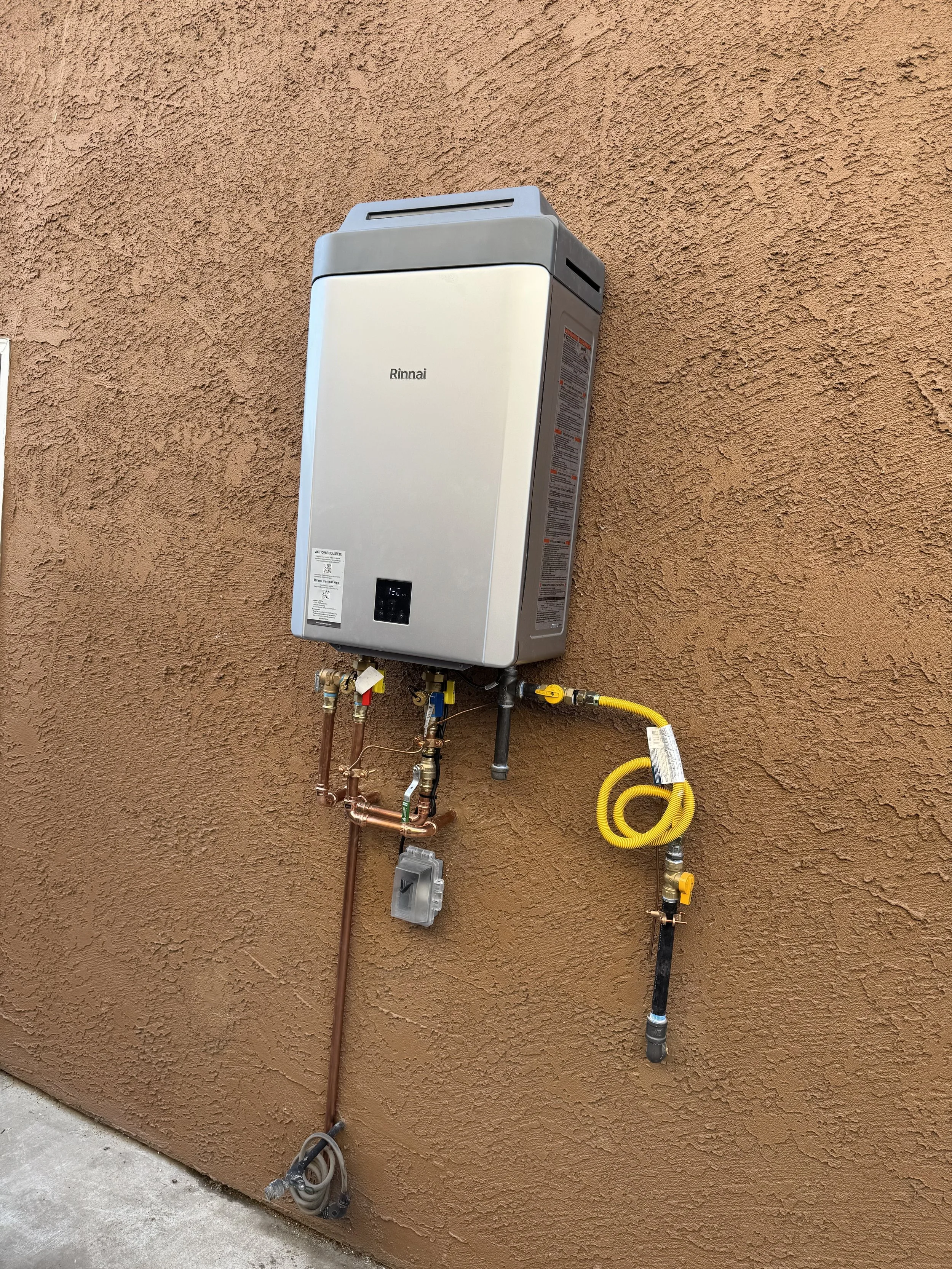 Upgrade to a Tankless Gas Water Heater: More Space, Modern Comfort
