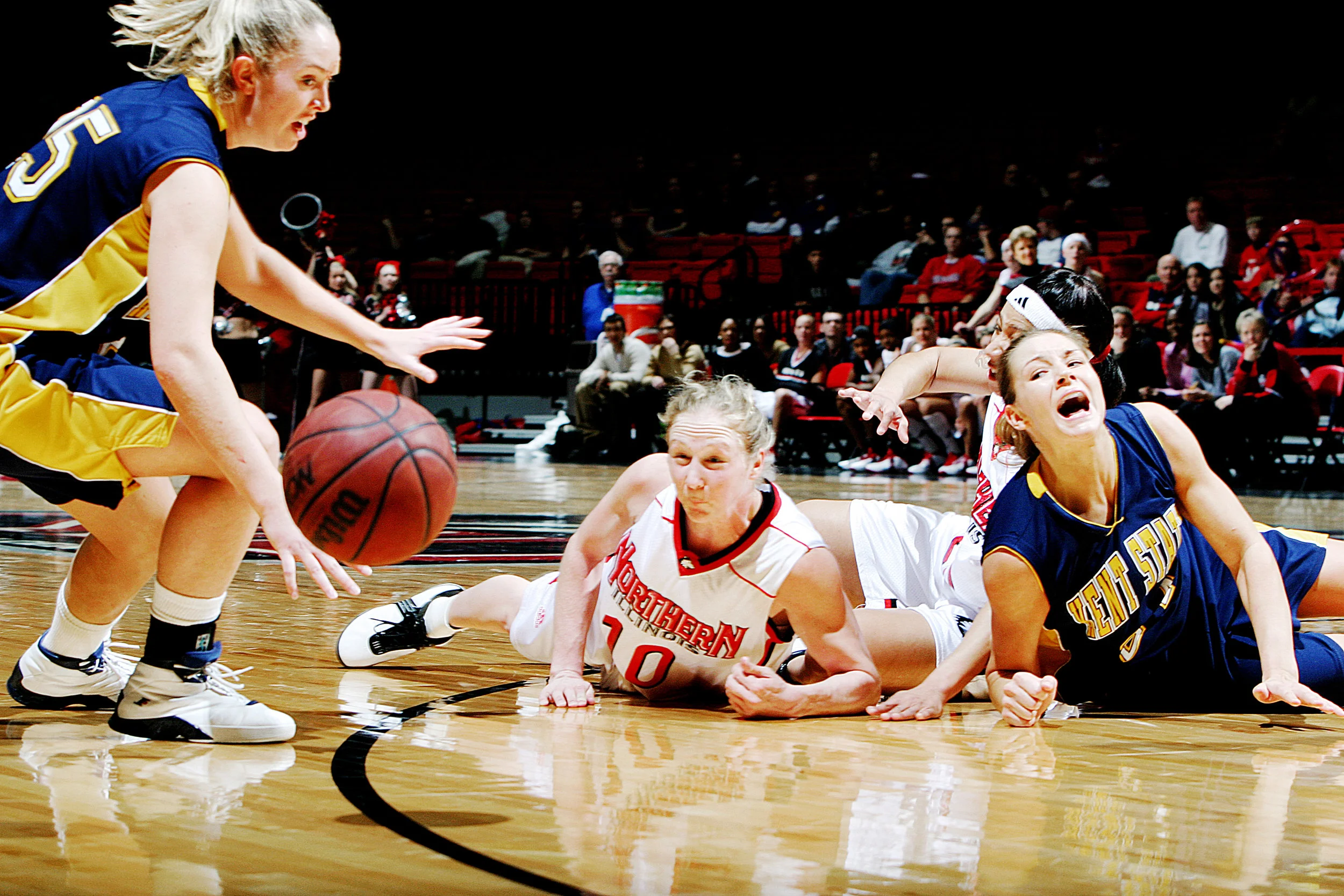 wbball04.jpg