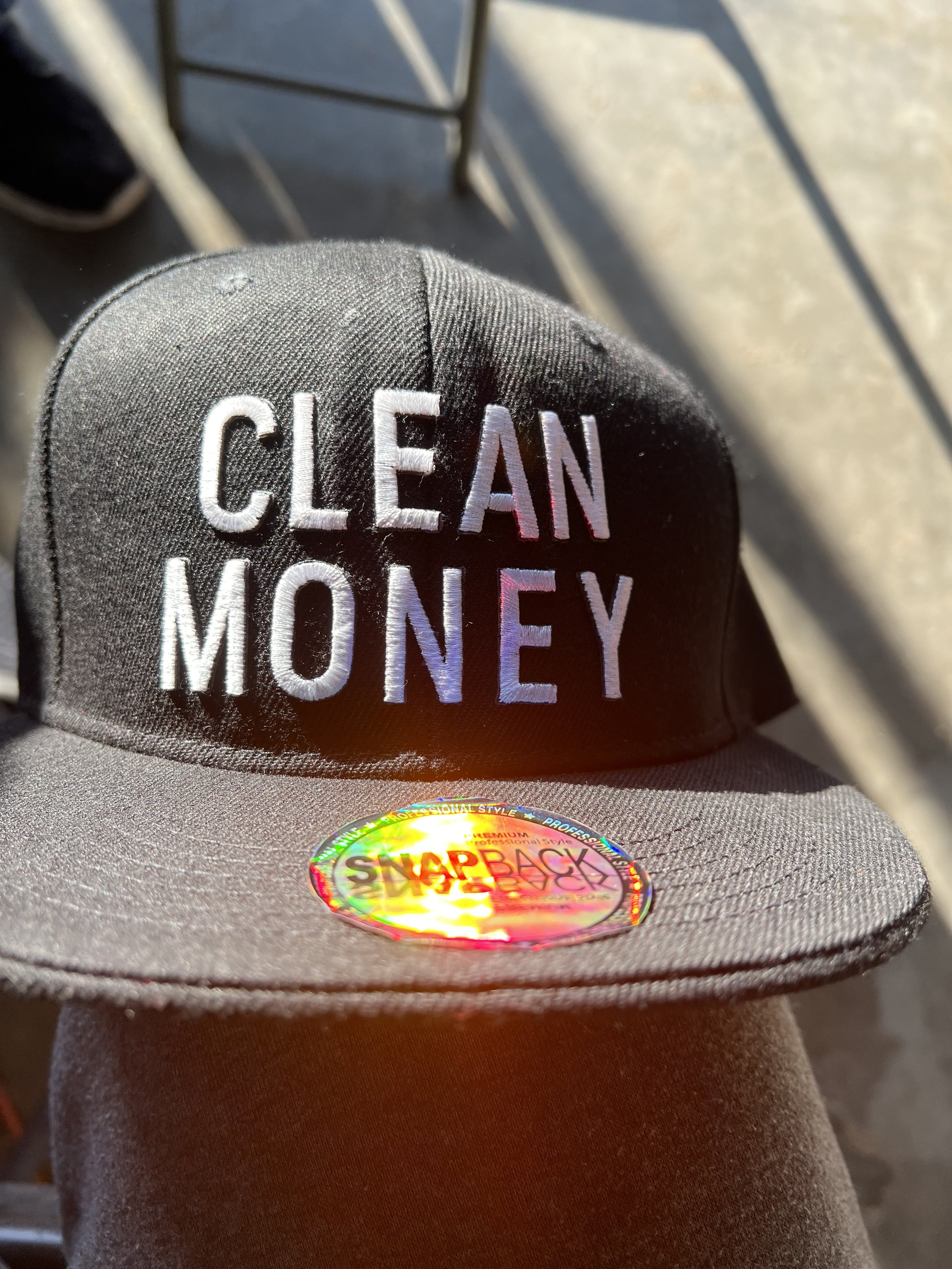 CLEAN MONEY SNAPBACK