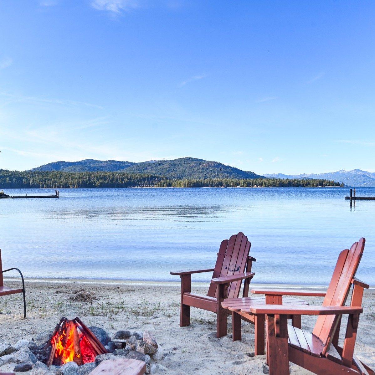 ☀️ Summer at Priest Lake &amp; The Cove at Cape Horn! 🌊🏖

Long sunny days, crystal-clear water, and unforgettable memories await at The Cove at Cape Horn! 🌲🏡 Whether you&rsquo;re lounging on the private sandy beach, boating from the private dock,