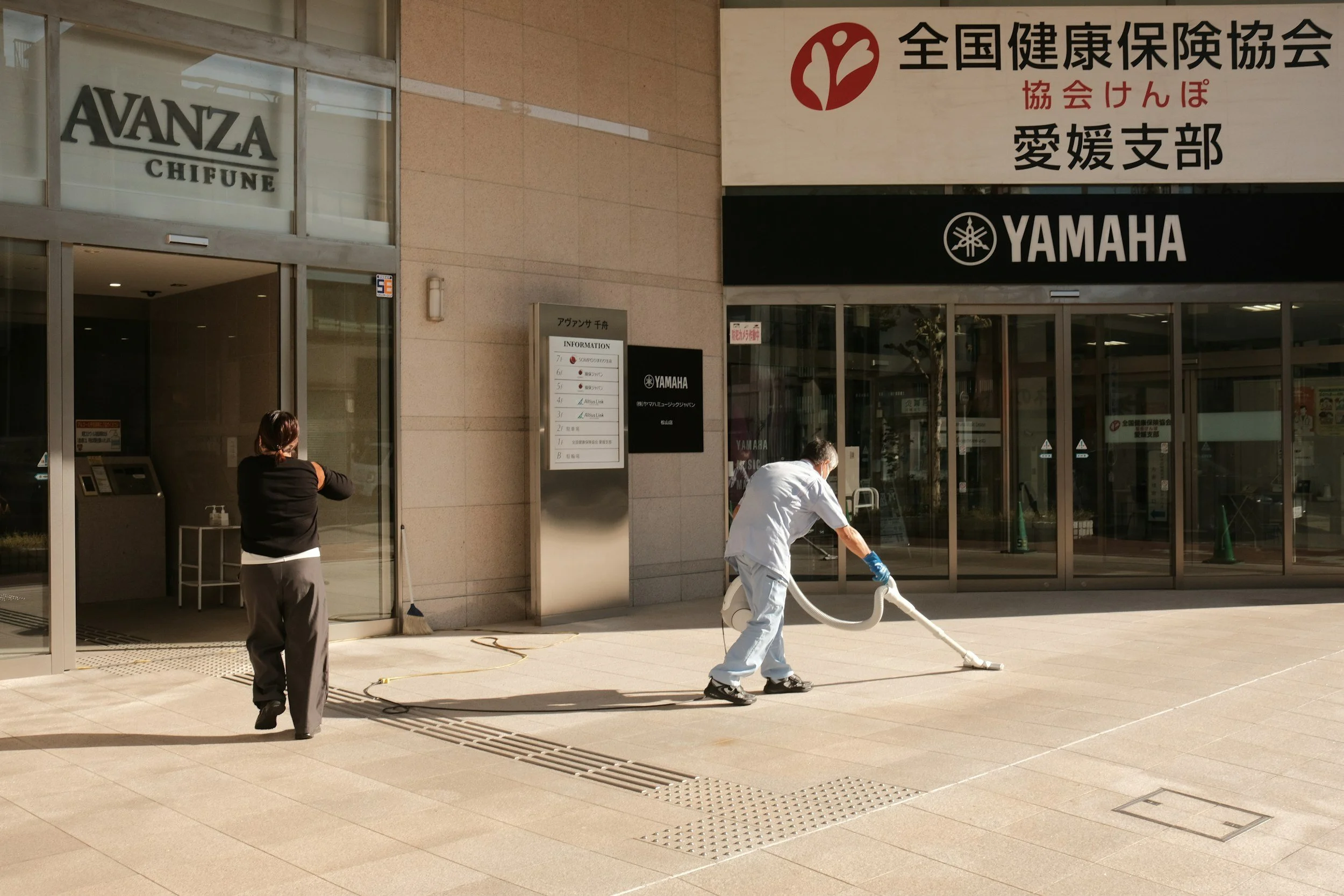 Why Property Managers in Chicago Need Regular Cleaning Services for Multi-Unit Buildings